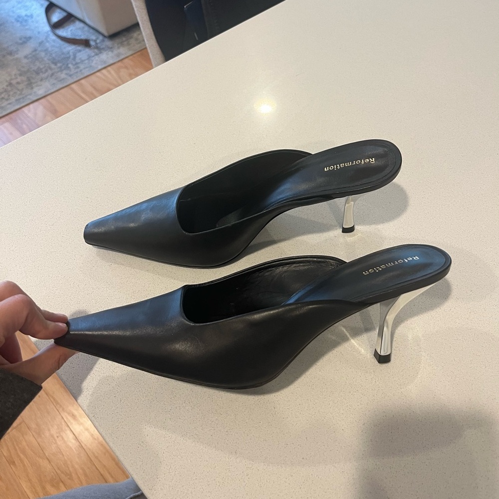 Reformation Nicolette mule heel